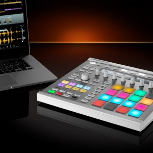 MASCHINE_MK2_hw-gallery_11_L